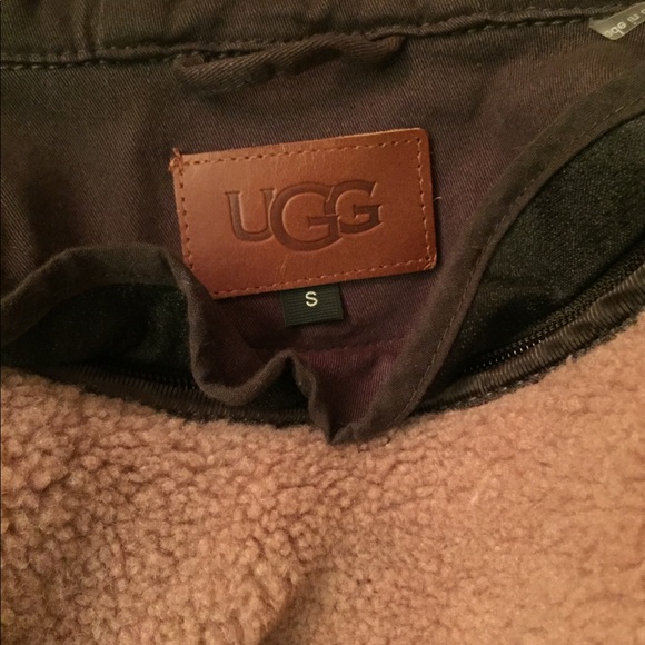 UGG CONVERTIBLE FIELD PARKA small - Picture 5 of 6